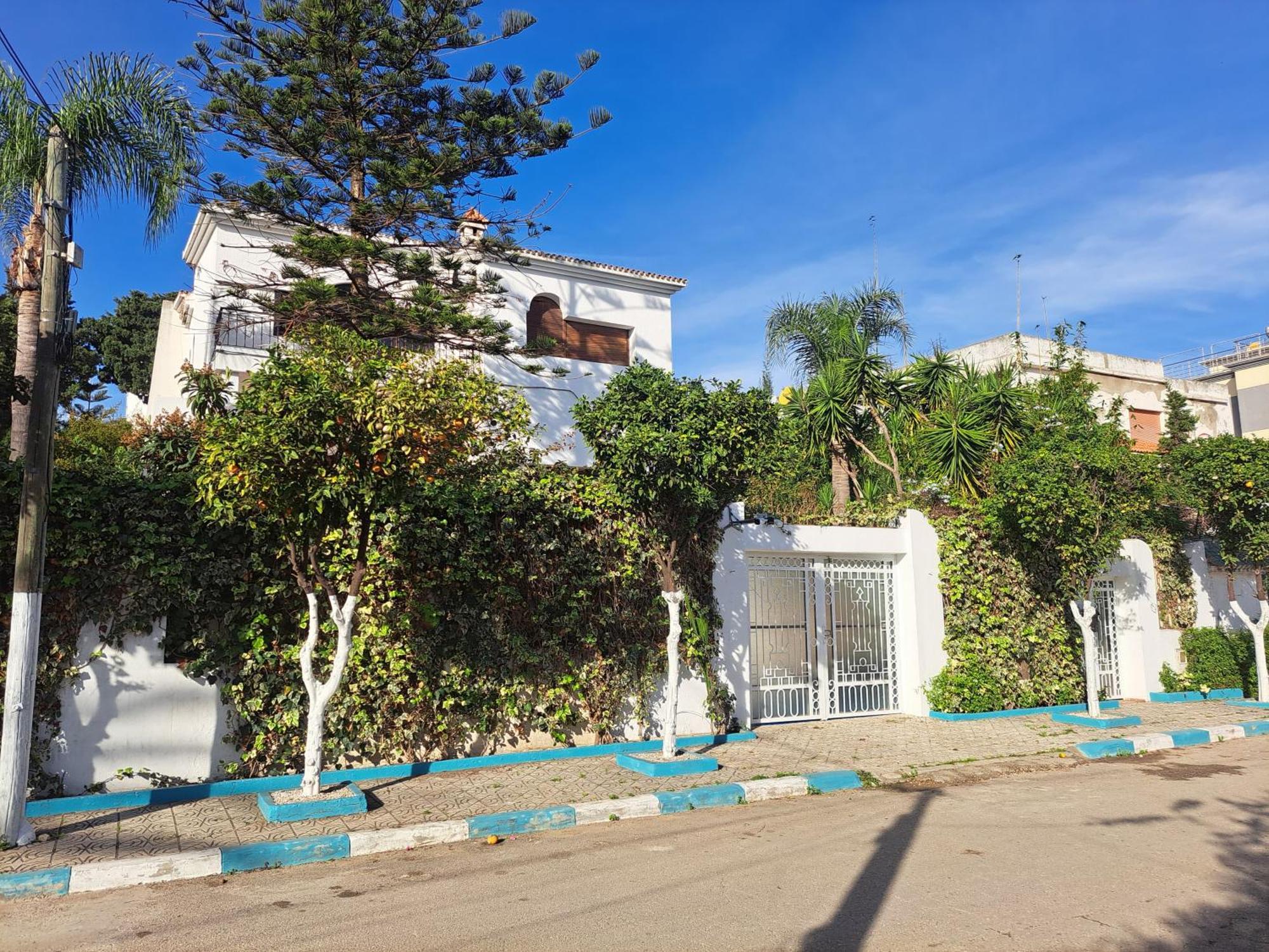 Steps From Sea And Center Apartment Tangier
